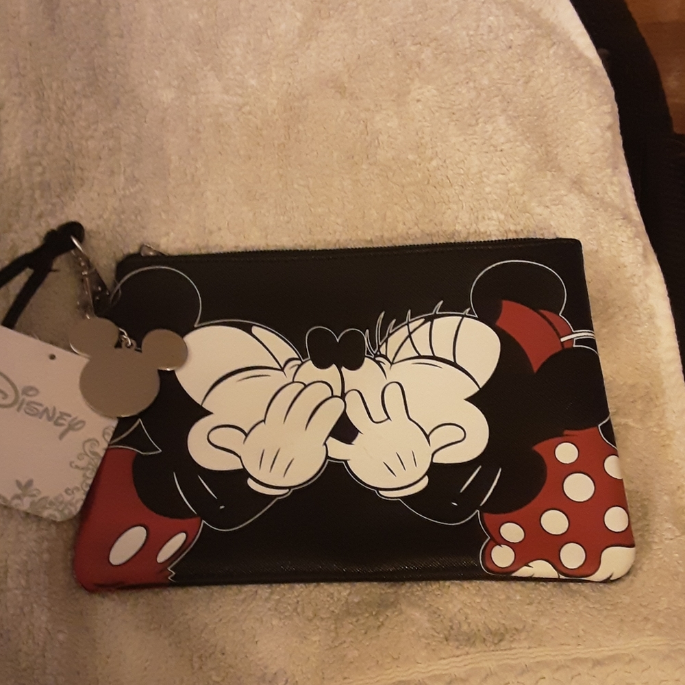 BNWT MICKEY & MINNIE CLUTCH BAG